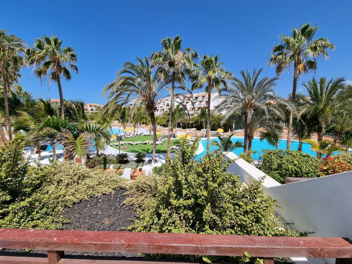 Studio Apartment No 1 Directly On The Beach And Sea, Terrace, Heated Pool, Wifi Playa de las Américas Dış mekan fotoğraf