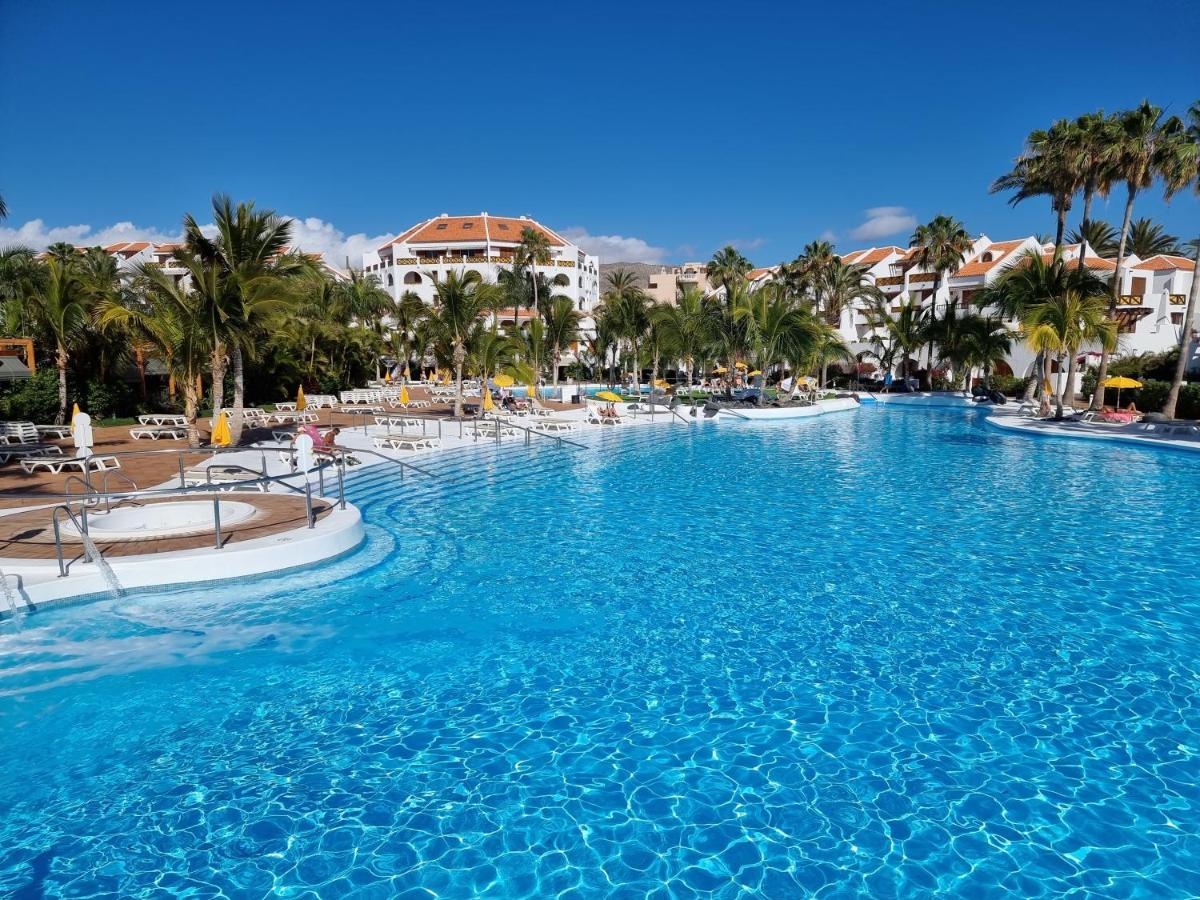 Studio Apartment No 1 Directly On The Beach And Sea, Terrace, Heated Pool, Wifi Playa de las Américas Dış mekan fotoğraf