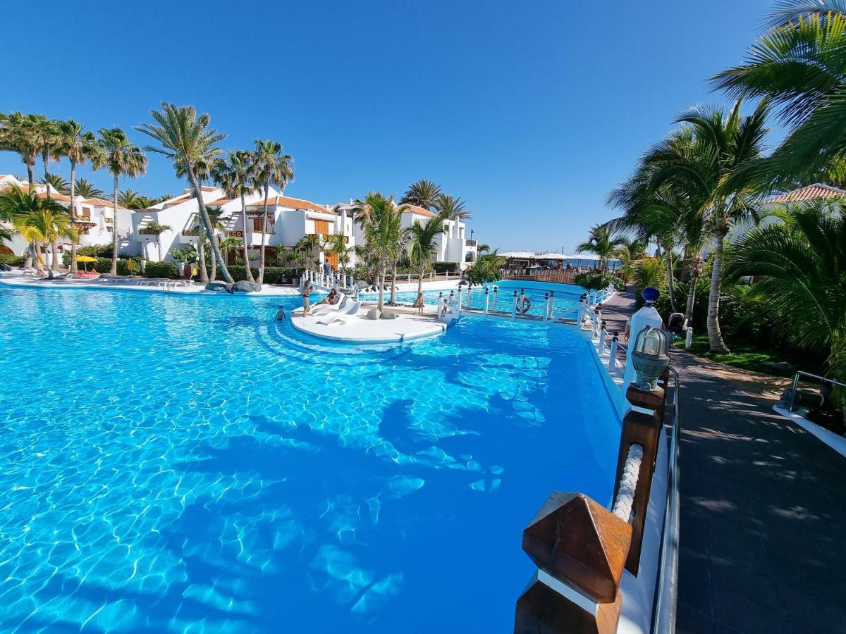 Studio Apartment No 1 Directly On The Beach And Sea, Terrace, Heated Pool, Wifi Playa de las Américas Dış mekan fotoğraf